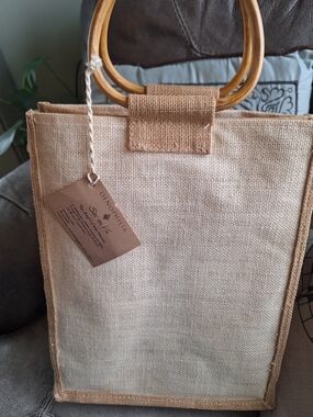 Natural Jute Wine Tote Bag with Bamboo Handles - Tan